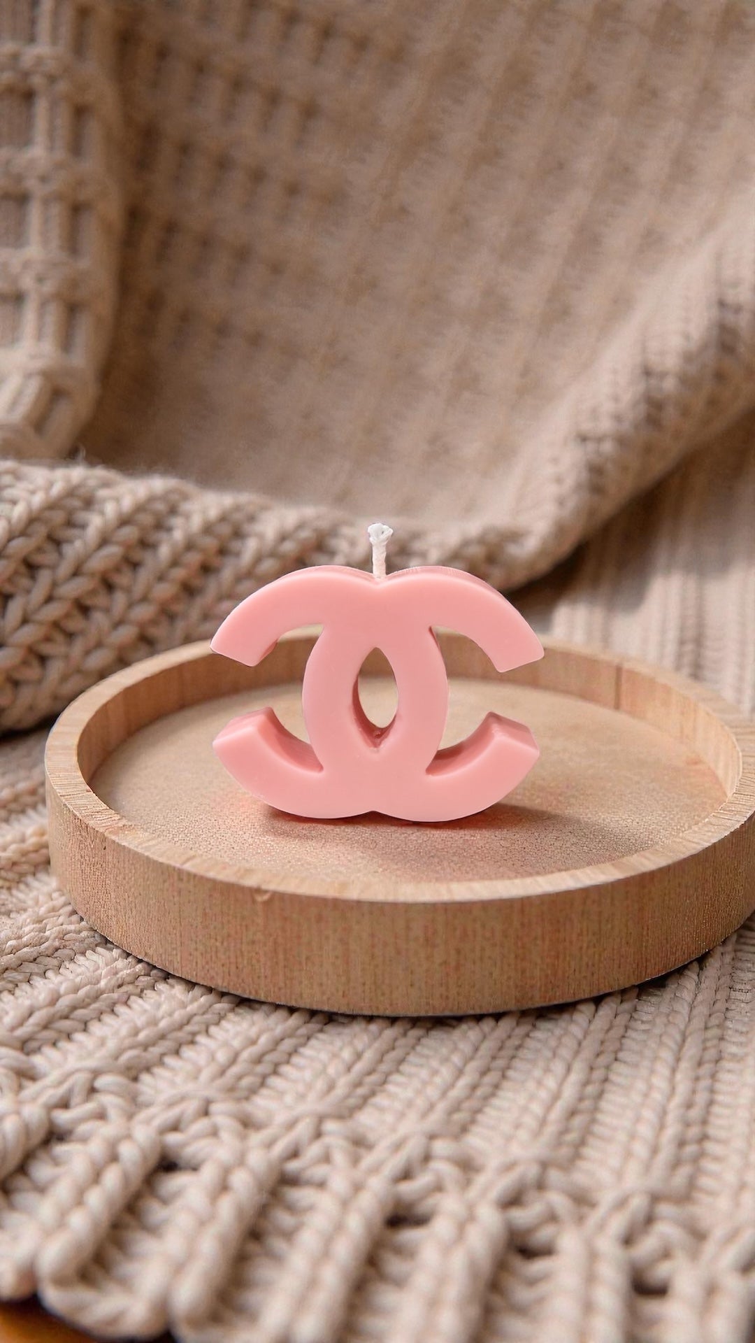 Logo candle