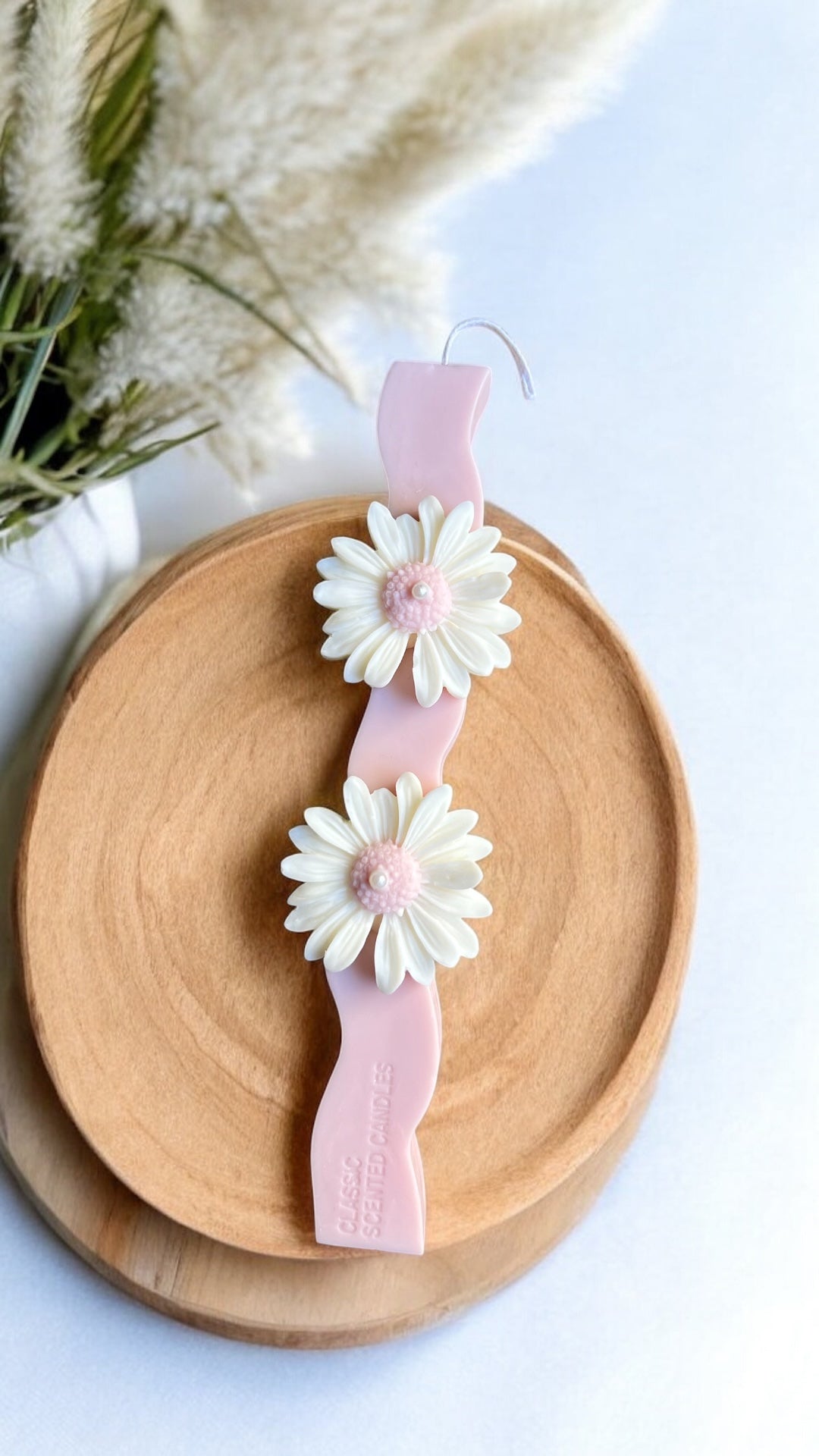 Easter candle Lila