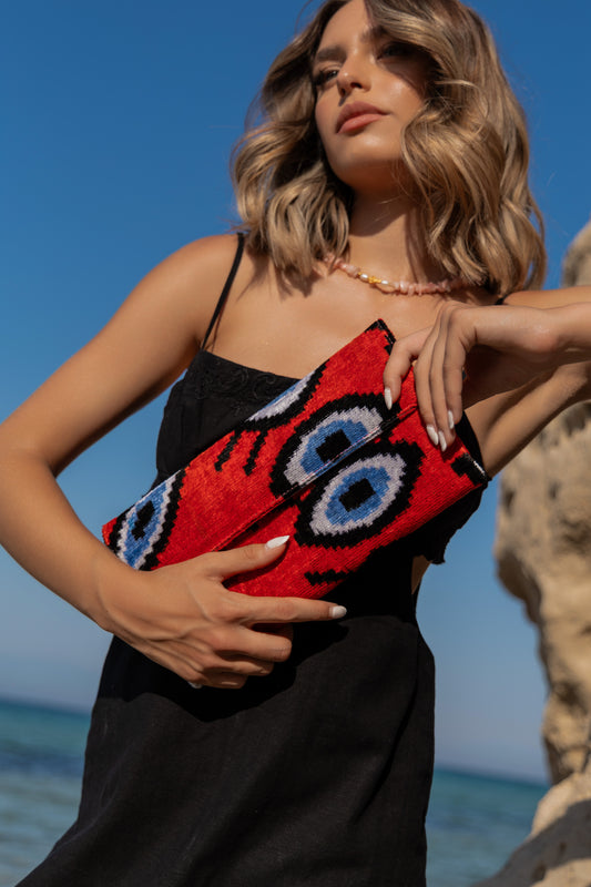 Veloura clutch