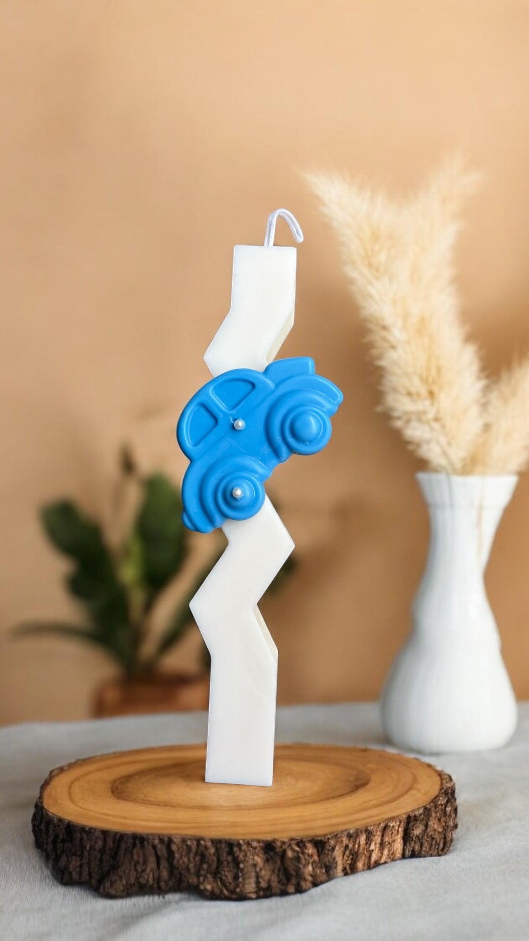 Easter candle Car