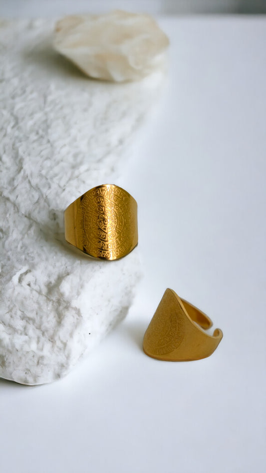 Faistos Gold Ring