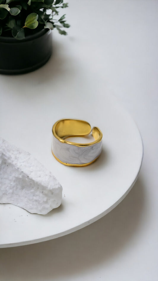 Serenity Gold Ring