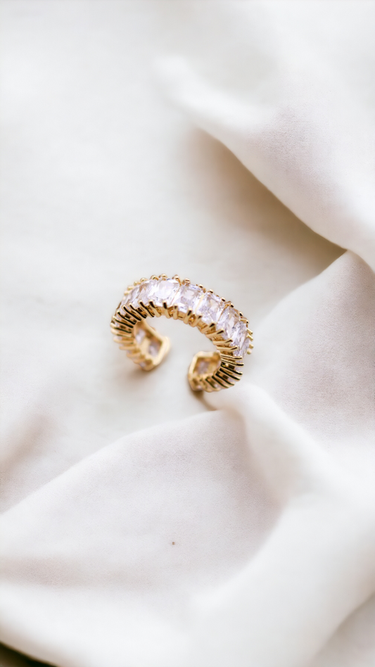 Sandra Gold Ring